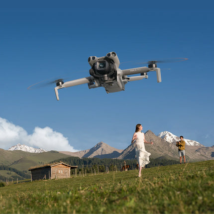 Dron DJI Mini 5 Pro Fly More Combo Plus